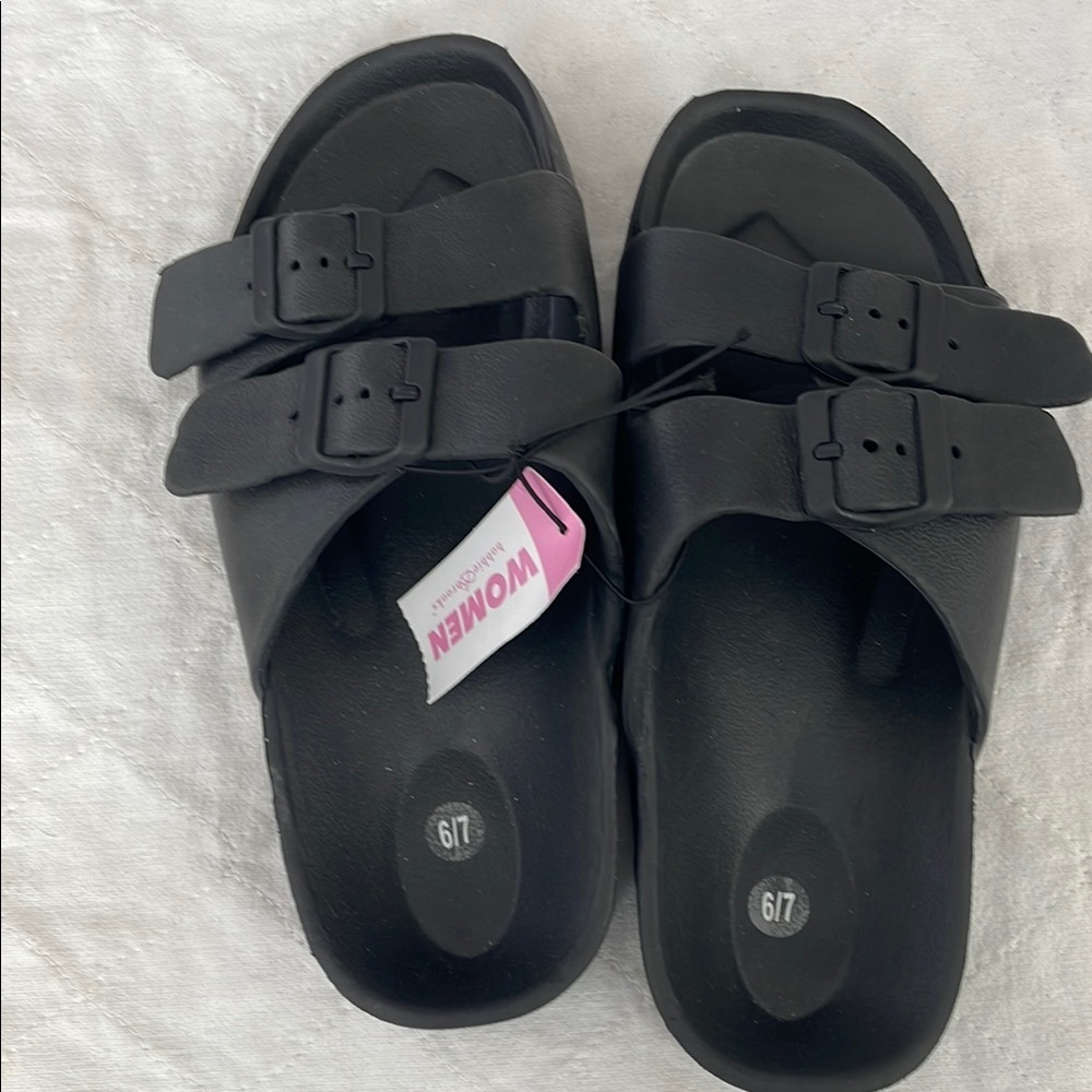 Bobbie Brooks Black Sandals with Adjustable Straps and Contoured Footbed